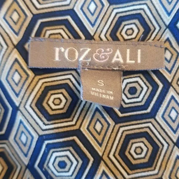 ROZ & ALI Blouse - Picture 7 of 12